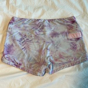 Fleo Shorts Size Small